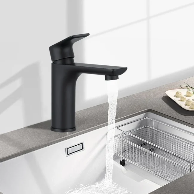 Basin Mixer Lever Tap Design | Deck-Mounted Chrome Basin Tap Basin Mixer Lever Tap Design | Deck-Mounted Chrome Basin Tap